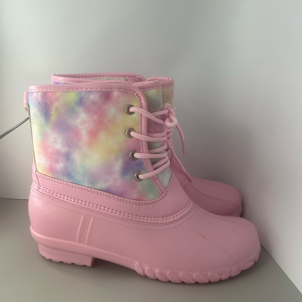 New Girls tie dye snow bootss size 4